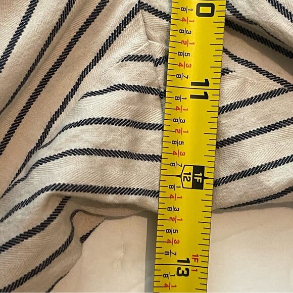 Cabi Cream Navy Striped Cuffed Cottagecore Vacation Wide Leg Capri NWOT Size 10 - Picture 10 of 11